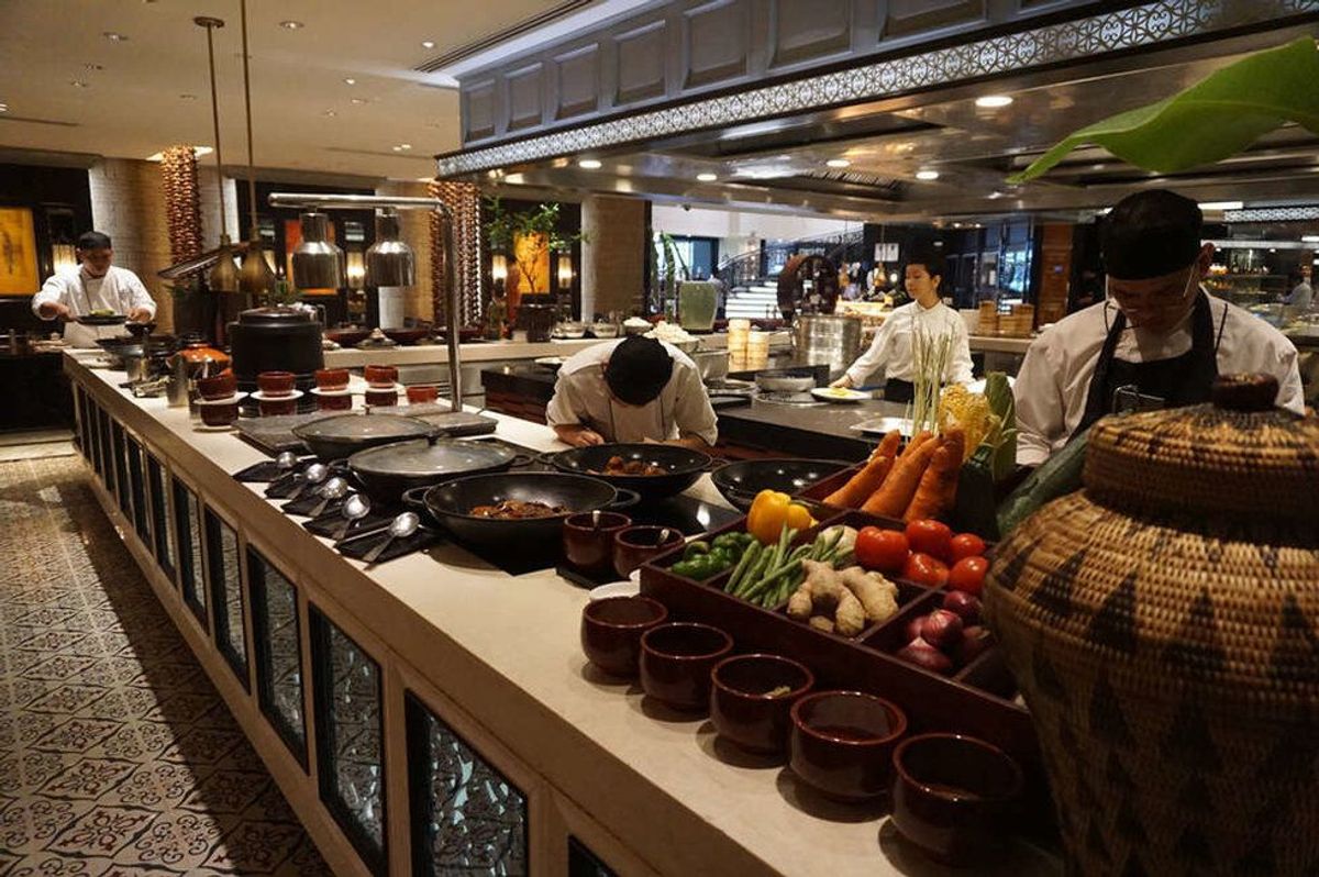 [마닐라] 소피텔 스파이럴 디너 뷔페