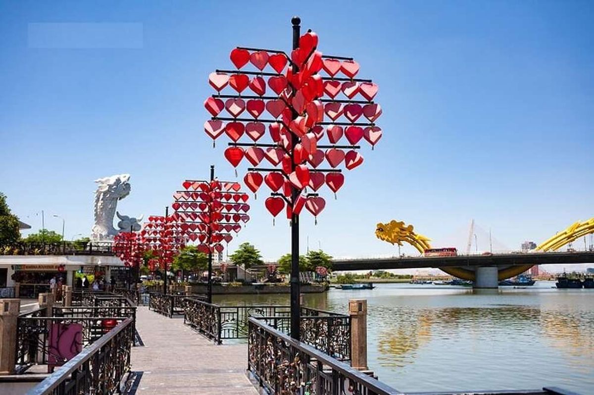 [다낭]  다낭 야경 & 목 씨푸드 저녁식사 단독 차량 투어 